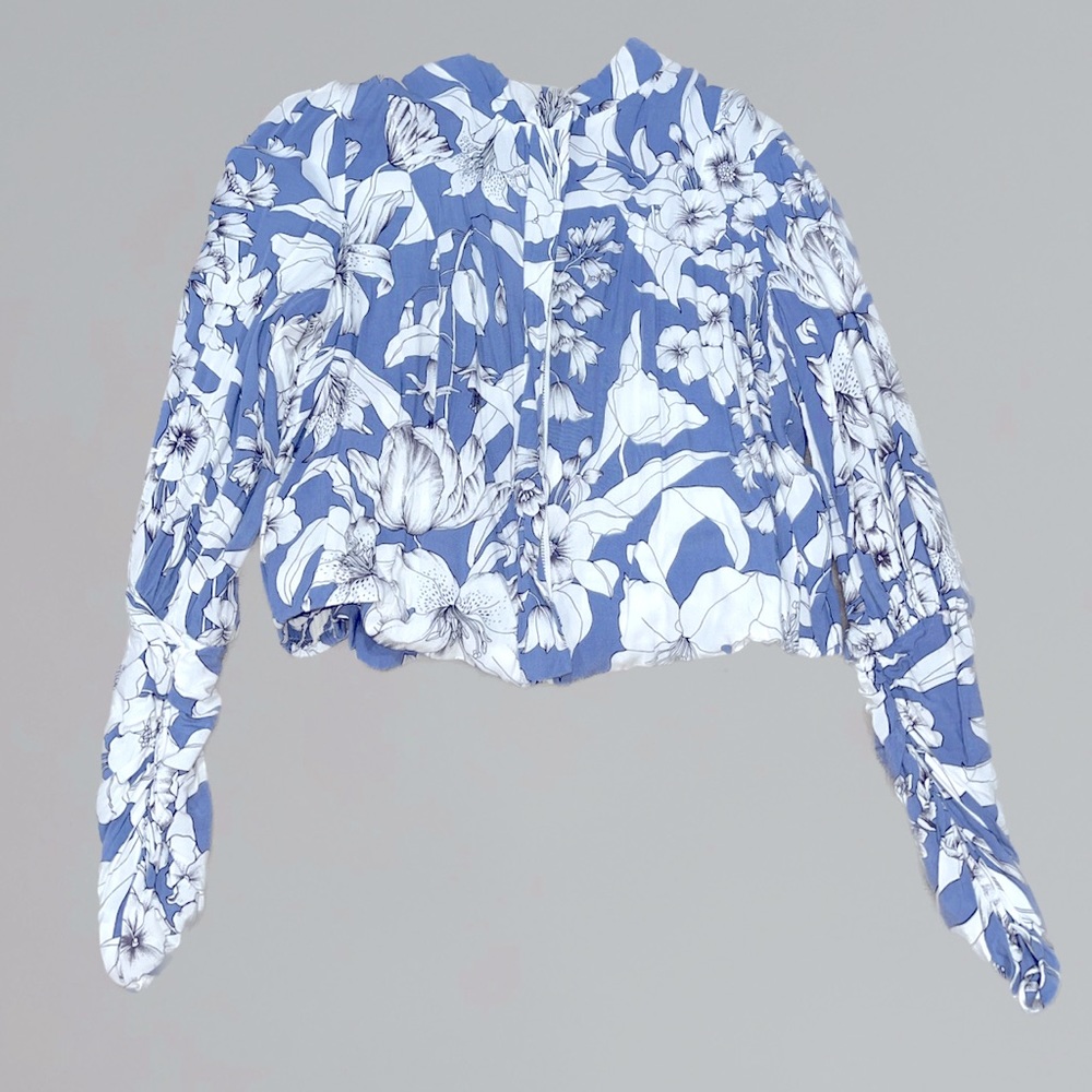 Zip front top blouse shirt /cardigan